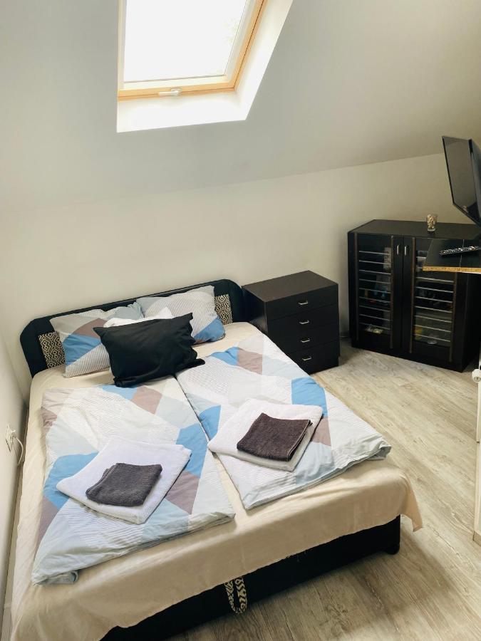 Apartmán R-andi Feszek